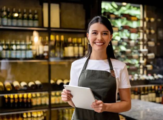 Emprendedora en un restaurante de vinos