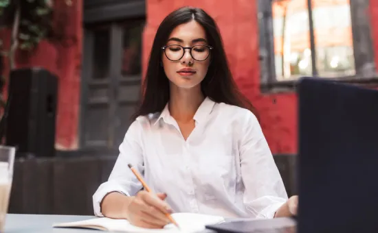 Virtual Business Administration: How to Study at UCV and Work at the Same Time