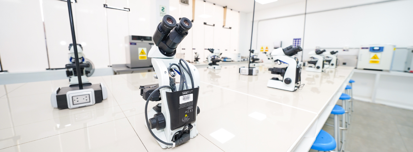 Laboratorio de microbiología y parasitología I UCV