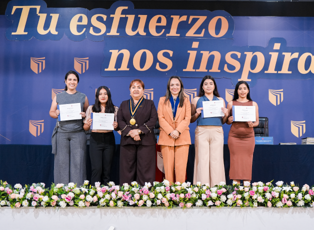 ucv-certifica-a-estudiantes-para-su-insercion-laboral