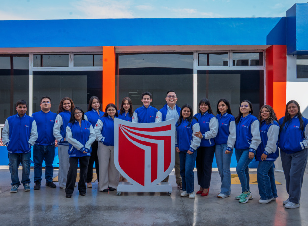 cade-universitaria-2026-vallejianos-lideres