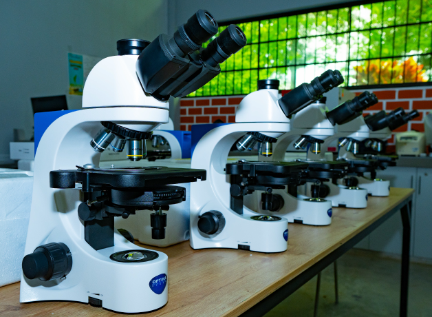 ucv-tarapoto-invierte-en-modernos-microcospios